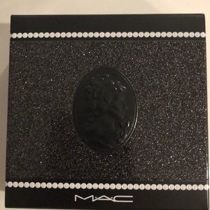 Mac keepsake Beige Eyes 👀